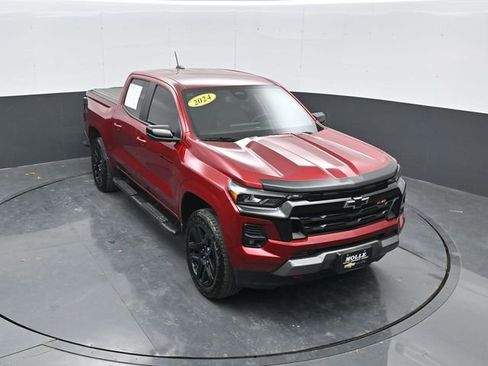 Used 2024 Chevrolet Colorado Z71 w/ Z71 Convenience Package 2 image 1