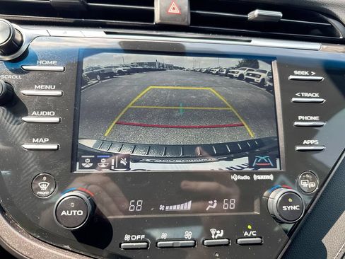 Used 2020 Toyota Camry XSE FWD image 15