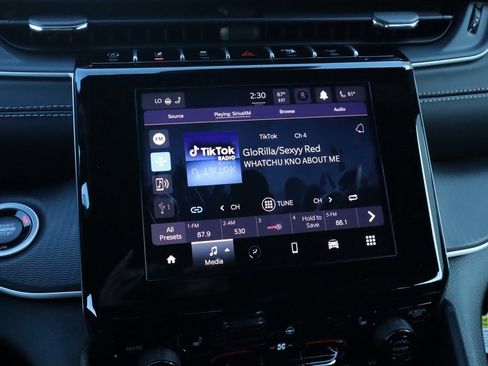 New 2025 Jeep Grand Cherokee Altitude image 5