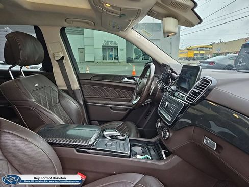 Used 2018 Mercedes-Benz GLS 550 4MATIC image 21