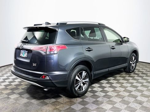 Used 2016 Toyota RAV4 XLE AWD/4WD image 8