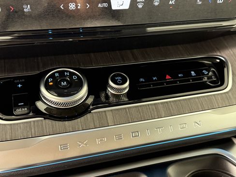 New 2026 Ford Expedition Platinum AWD/4WD image 21