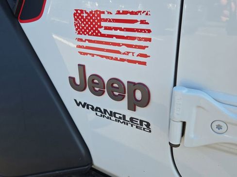 Used 2019 Jeep Wrangler Unlimited Rubicon AWD/4WD image 32