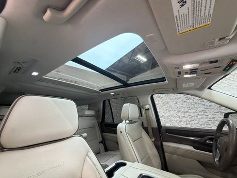Used 2023 GMC Yukon Denali AWD/4WD image 13