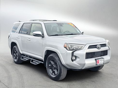 Used 2023 Toyota 4Runner SR5 Premium w/ Moonroof Package image 7