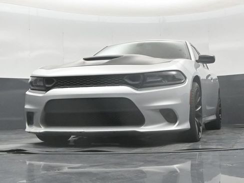 Used 2020 Dodge Charger R/T w/ Plus Group RWD image 50
