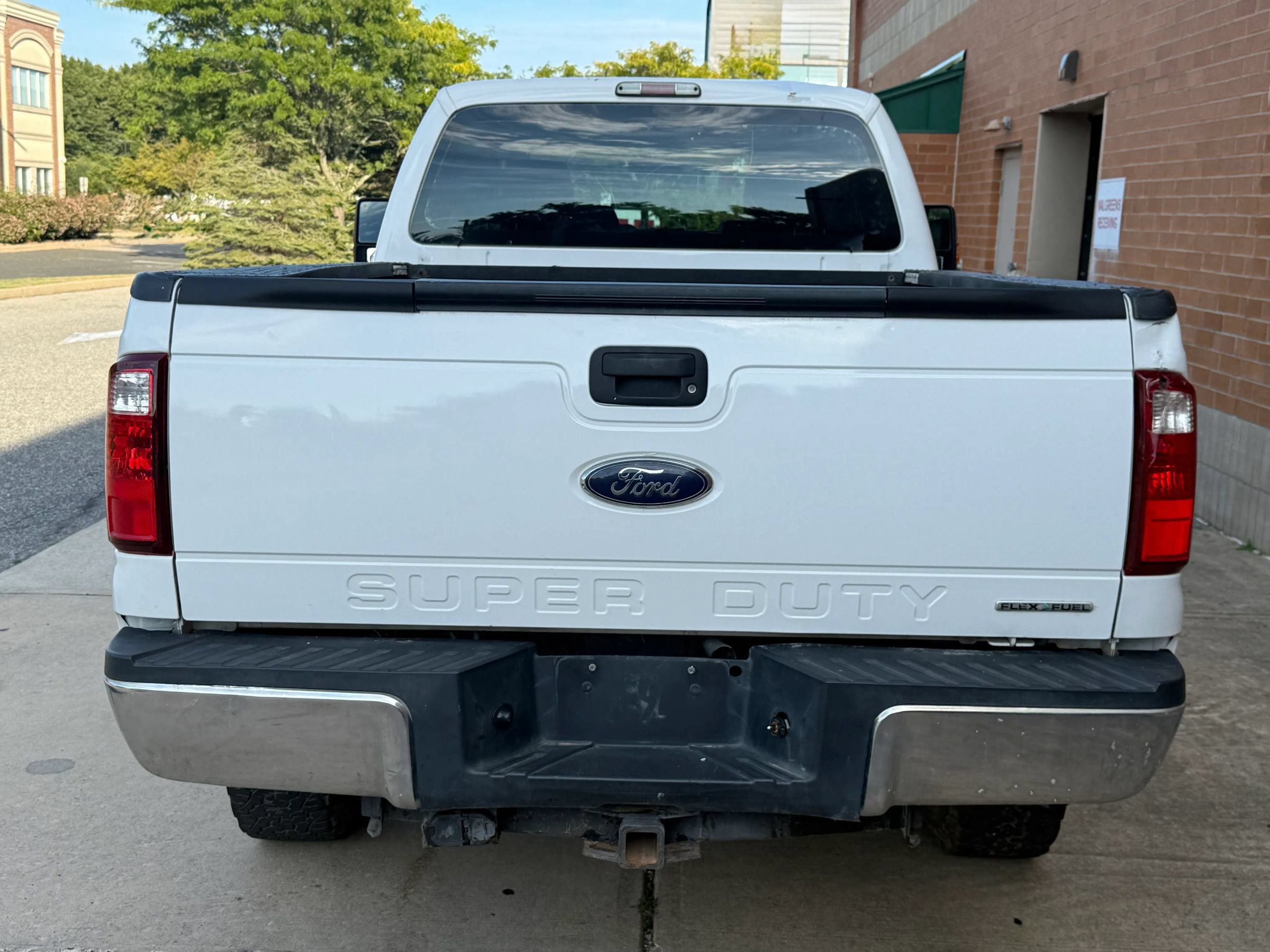 Used 2016 Ford F250 XL w/ XL Appearance Package AWD/4WD image 4