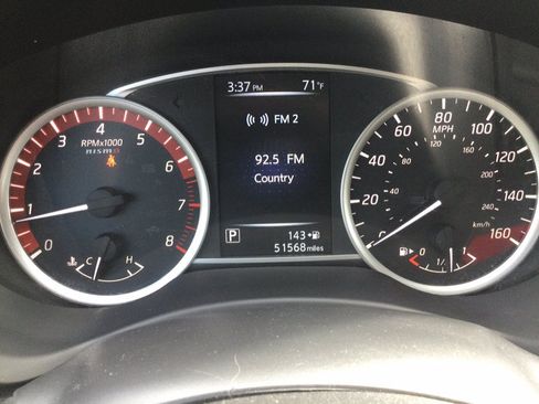 Used 2017 Nissan Sentra NISMO w/ NISMO Premium Package FWD image 20