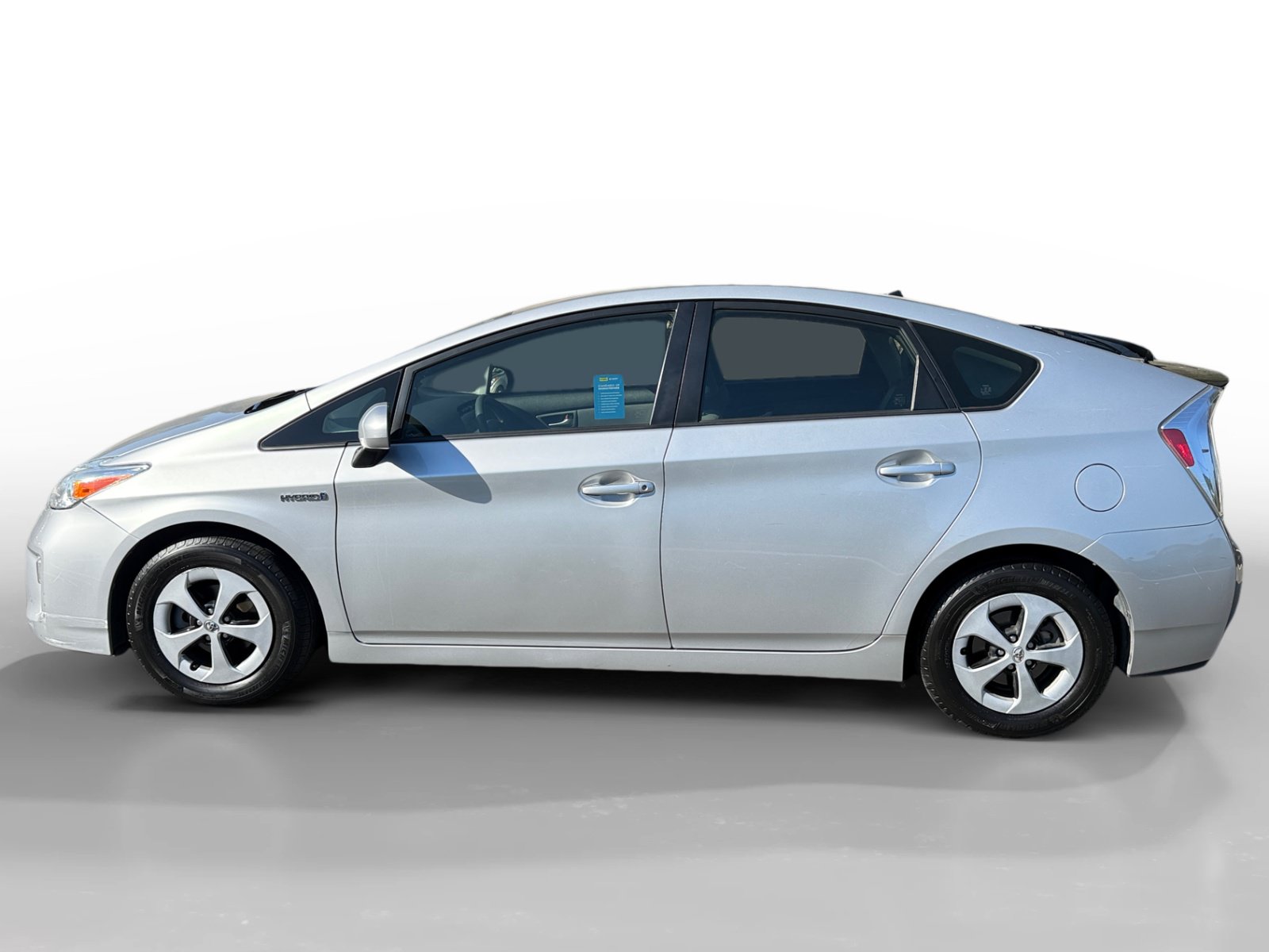 Used 2014 Toyota Prius Two FWD image 2