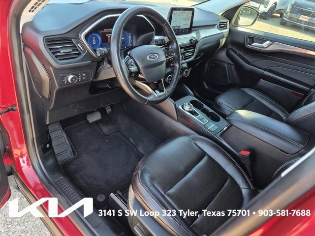Used 2021 Ford Escape Titanium AWD/4WD image 22