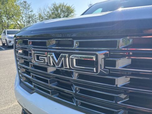 New 2026 GMC Acadia Denali Ultimate w/ LPO, Floor Liner Package AWD/4WD image 67