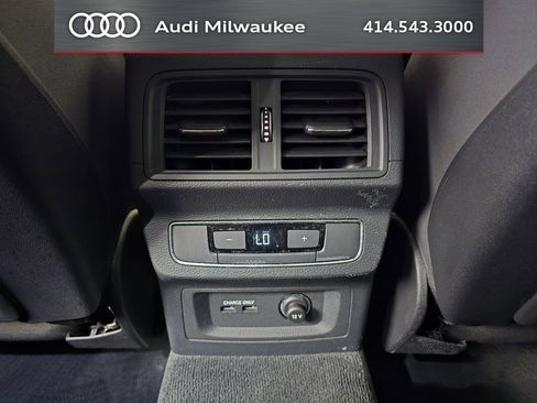 Used 2023 Audi Q5 2.0T Premium w/ Convenience Package AWD/4WD image 21