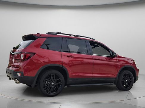 Used 2024 Honda Passport Black Edition image 7