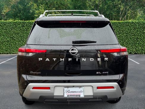 Used 2024 Nissan Pathfinder SL image 8