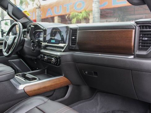 Used 2024 Chevrolet Silverado 3500 High Country w/ High Country Premium Package image 43