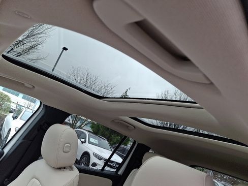 New 2026 Mercedes-Benz GLB 250 4MATIC image 12
