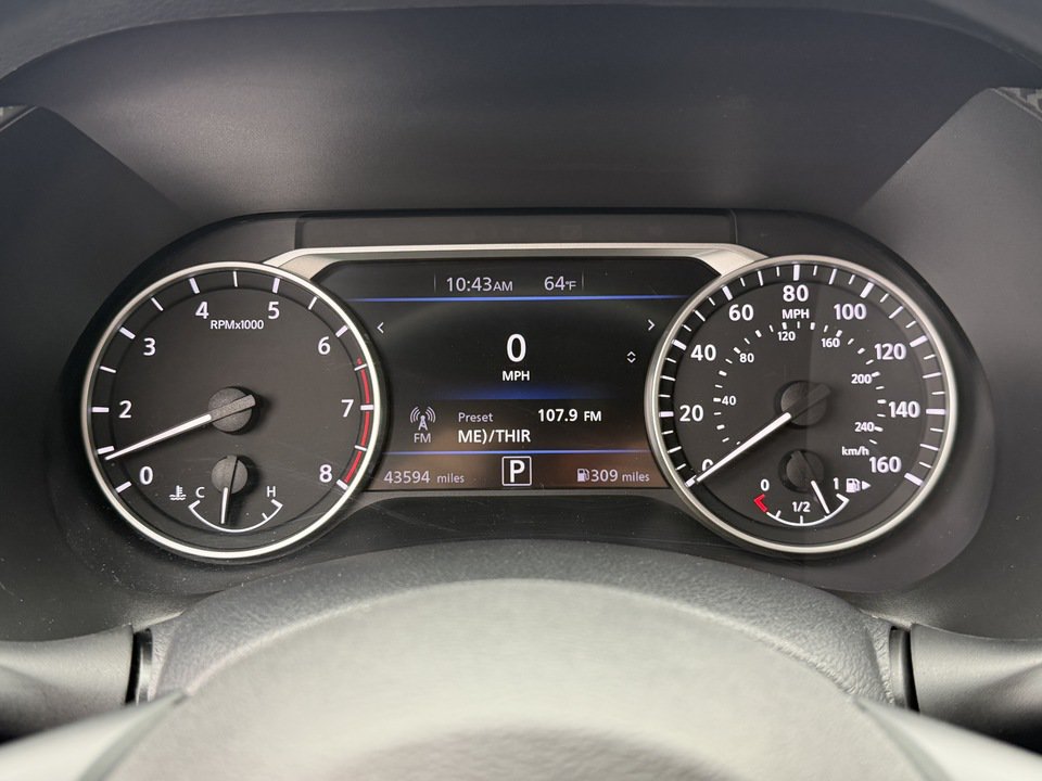 Used 2024 Nissan Sentra SV FWD image 14