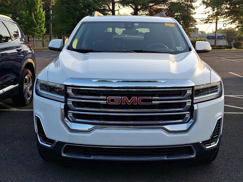 Used 2023 GMC Acadia SLE w/ Driver Convenience Package AWD/4WD image 3