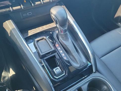 Used 2024 GMC Canyon Elevation w/ Elevation Premium Package image 24