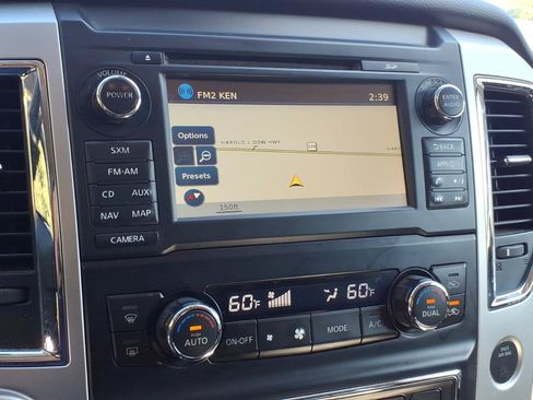 Used 2018 Nissan Titan SV w/ SV Convenience Package AWD/4WD image 14