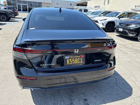 Used 2025 Honda Accord Sport image 17