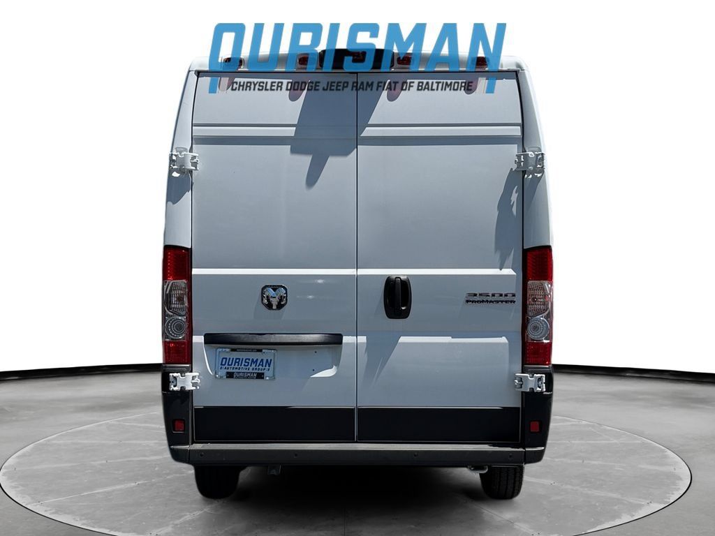 New 2026 RAM ProMaster 3500 w/ Crew Van Package FWD image 5