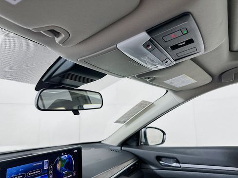 Used 2024 Nissan Altima 2.5 SL AWD/4WD image 18