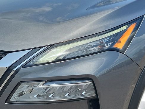 Used 2021 Nissan Rogue SV FWD image 30