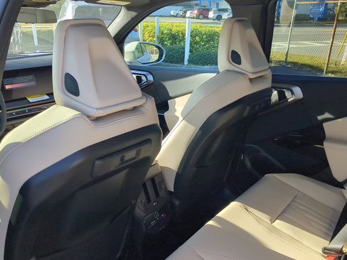 New 2026 BMW X3 xDrive30 w/ Premium Package image 10