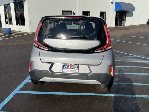 Used 2023 Kia Soul LX w/ Option Group 015 image 4