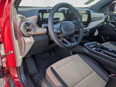 New 2026 Chevrolet Equinox ACTIV w/ Safety and Technology Package image 3