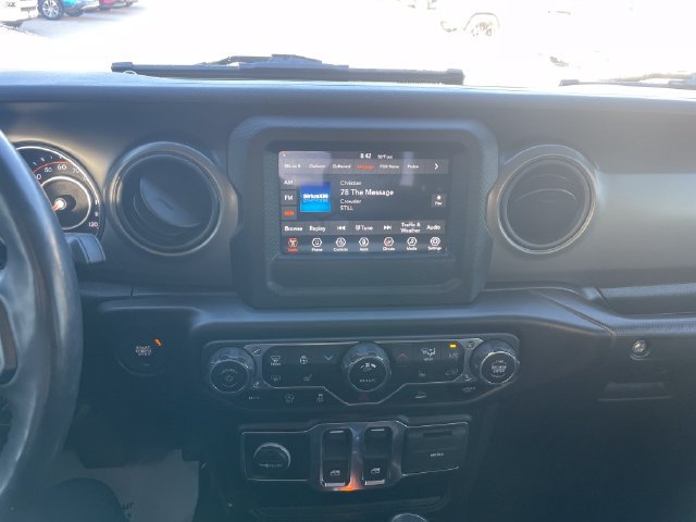 Used 2022 Jeep Wrangler Sport AWD/4WD image 12