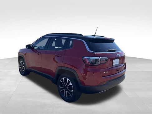 Used 2023 Jeep Compass Limited AWD/4WD image 8