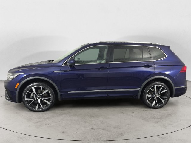 Used 2023 Volkswagen Tiguan SEL R-Line AWD/4WD image 8