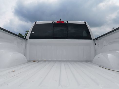 Used 2022 RAM 1500 Laramie AWD/4WD image 21