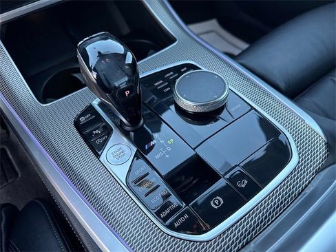 Used 2020 BMW X5 M50i w/ Premium Package image 23