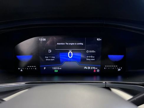 Certified 2024 Volkswagen Taos SE FWD image 22