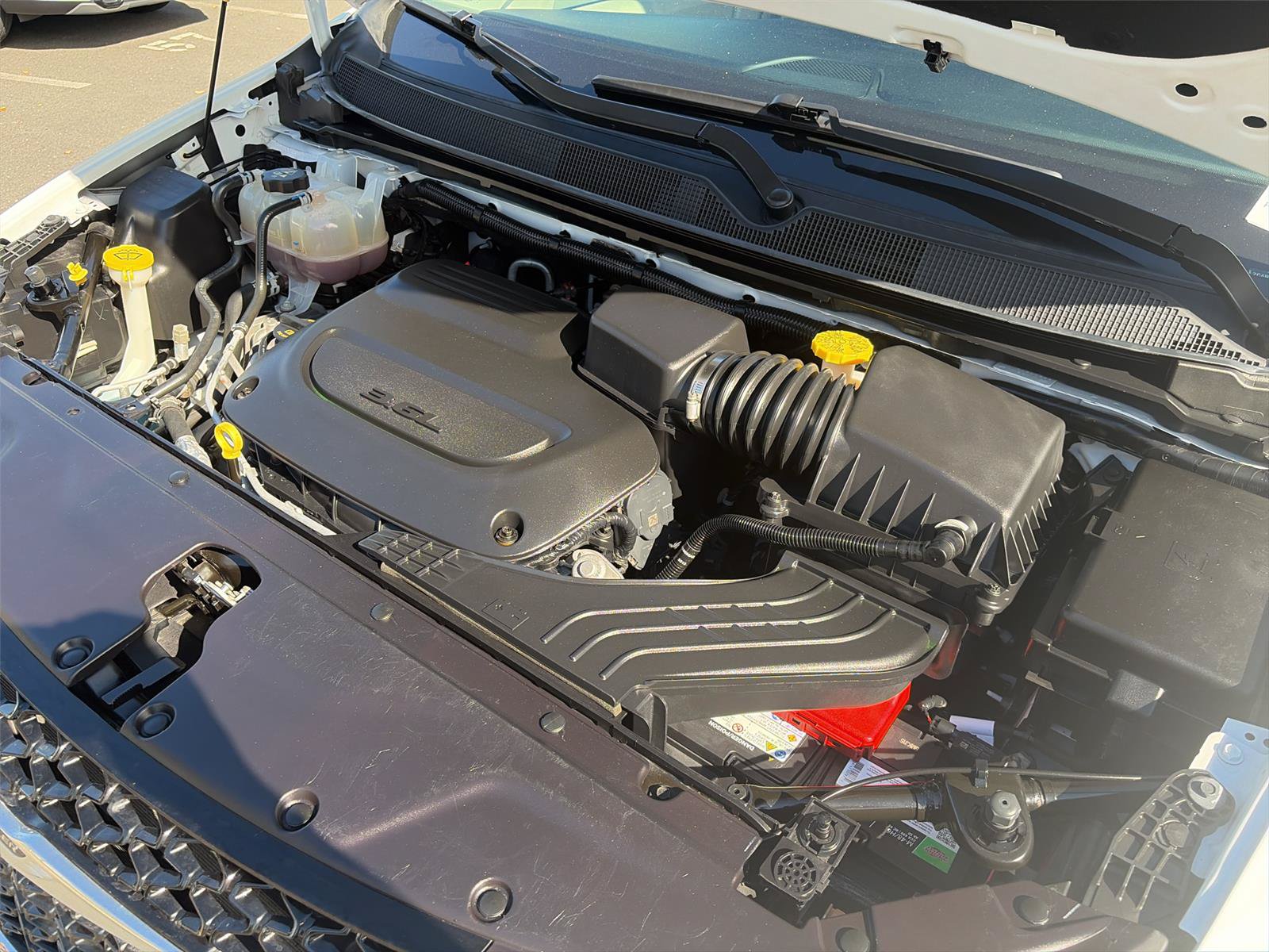 Used 2024 Chrysler Pacifica Touring-L FWD image 31