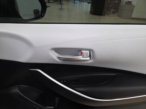Used 2023 Toyota Corolla SE image 19