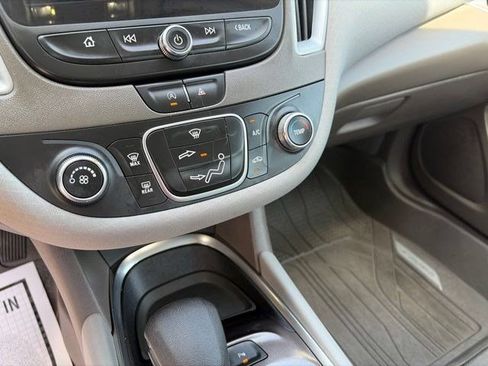 Used 2022 Chevrolet Malibu LS w/ Driver Confidence Package FWD image 24