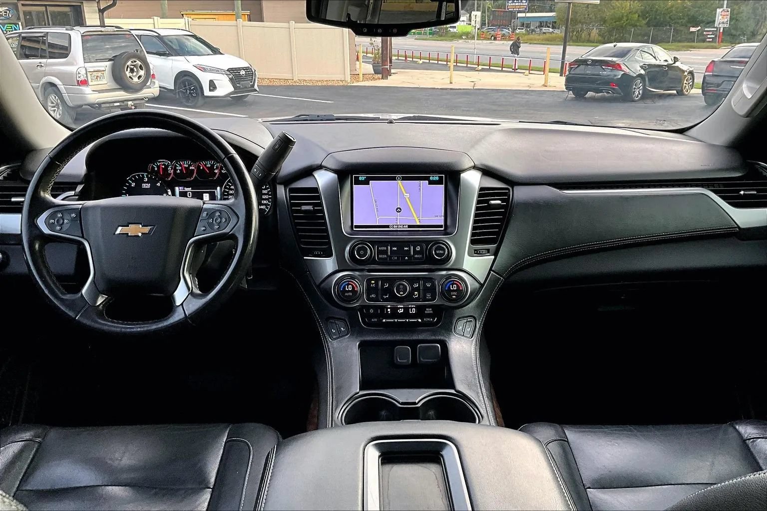 Used 2020 Chevrolet Suburban LT RWD image 5