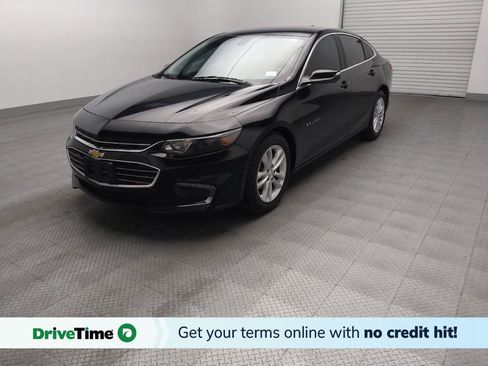 Used 2018 Chevrolet Malibu LT FWD image 1