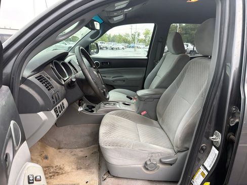 Used 2011 Toyota Tacoma 4x4 Double Cab w/ SR5 Pkg #2 image 11
