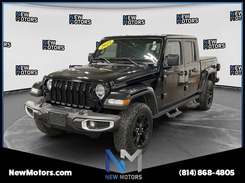 Used 2023 Jeep Gladiator Sport AWD/4WD image 1