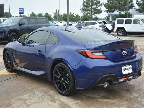 Used 2025 Toyota GR86 Premium RWD image 8