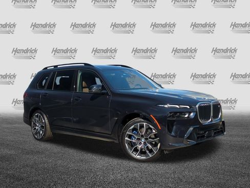 Used 2026 BMW X7 M60i image 2