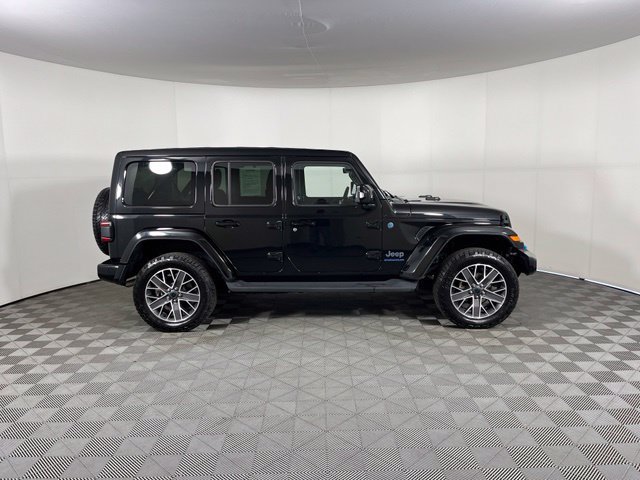 Used 2024 Jeep Wrangler High Altitude AWD/4WD image 8