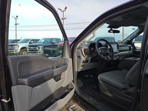 Used 2025 Ford F150 XLT w/ Equipment Group 301A Standard image 7