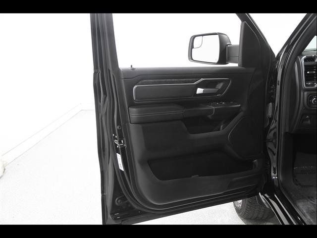 Used 2024 RAM 1500 Big Horn AWD/4WD image 4