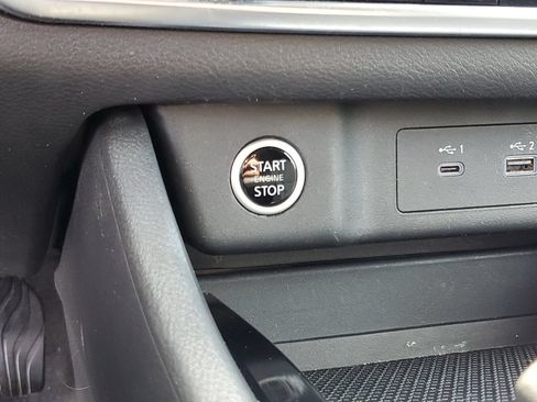 Used 2023 Nissan Rogue SV AWD/4WD image 18